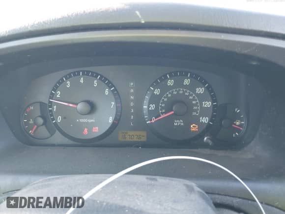 2005 Hyundai Elantra GLS z VIN KMHDN46D75U952932, wystawiony jako IAAI lot #43158187 z przebiegiem 167 076 mil mil oraz . Historia ofert i sprzedaży dostępna na DreamBid. Obrazek 7.