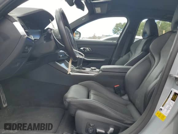 2021 BMW M3 с VIN WBS53AY08MFL00775, выставлен на аукционе Copart как лот 52444765 с пробегом 5 682 миль миль и Списание • Salvage title. История ставок и продаж доступна на DreamBid. Изображение 7.