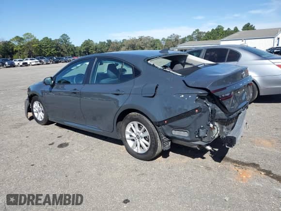 2025 Toyota Camry LE z VIN 4T1DAACK5SU574134, wystawiony jako Copart lot #87451525 z przebiegiem 13 431 mil mil oraz Nie do naprawy • Non repairable. Historia ofert i sprzedaży dostępna na DreamBid. Obrazek 2.