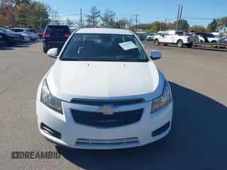2014 Chevrolet Cruze 2LT z VIN 1G1PE5SB2E7302621, wystawiony jako IAAI lot #43500103 z przebiegiem 143 243 mil mil oraz . Historia ofert i sprzedaży dostępna na DreamBid. Obrazek 6.