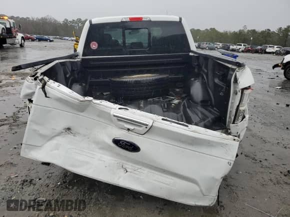 2018 Ford F-150 XL z VIN 1FTFW1C16JFE78201, wystawiony jako Copart lot #45150575 z przebiegiem Nie podano mil oraz Szkoda całkowita • Salvage title. Historia ofert i sprzedaży dostępna na DreamBid. Obrazek 6.