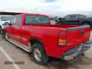 2000 GMC Sierra 1500 SLE z VIN 1GTEC19T4YZ165637, wystawiony jako IAAI lot #42532810 z przebiegiem 180 104 mil mil oraz . Historia ofert i sprzedaży dostępna na DreamBid. Obrazek 14.