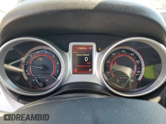 2019 Dodge Journey SE with VIN 3C4PDCBG0KT802777, listed as a Copart auction lot 80991945 with 174,659 mi miles and Salvage title. Bid and sale history available at DreamBid. Image 9.