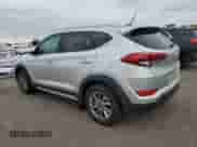 2017 Hyundai Tucson SE z VIN KM8J3CA47HU481475, wystawiony jako Copart lot #82570475 z przebiegiem 153 935 mil mil oraz Czysty tytuł • Clean title. Historia ofert i sprzedaży dostępna na DreamBid. Obrazek 2.
