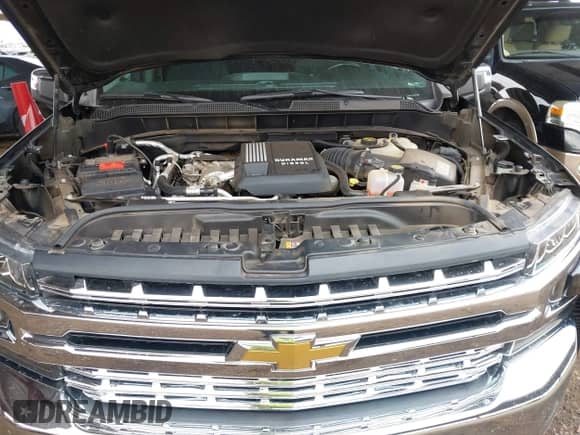 2021 Chevrolet Silverado 1500 LT z VIN 3GCPWCET2MG292009, wystawiony jako IAAI lot #43433563 z przebiegiem 60 792 mil mil oraz . Historia ofert i sprzedaży dostępna na DreamBid. Obrazek 10.