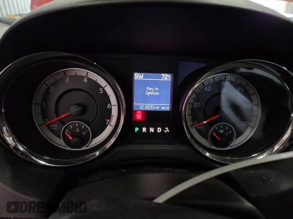 2014 Dodge Grand Caravan R/T with VIN 2C4RDGEG7ER366092, listed as a Copart auction lot 81850135 with 121,820 mi miles and Non repairable. Bid and sale history available at DreamBid. Image 9.