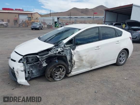 2013 Toyota Prius One z VIN JTDKN3DU6D1649293, wystawiony jako IAAI lot #42807041 z przebiegiem 120 440 mil mil oraz . Historia ofert i sprzedaży dostępna na DreamBid. Obrazek 18.