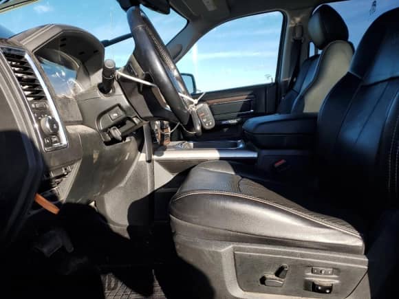 2017 Ram 1500 Laramie с VIN 1C6RR7NMXHS875627, выставлен на аукционе Copart как лот 82439865 с пробегом 88 934 миль миль и Чистый • Clean title. История ставок и продаж доступна на DreamBid. Изображение 7.