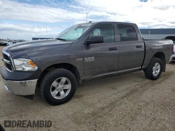 2015 Ram 1500 Tradesman z VIN 3C6RR7KT0FG660550, wystawiony jako Copart lot #69957525 z przebiegiem 344 503 mil mil oraz Czysty tytuł • Clean title. Historia ofert i sprzedaży dostępna na DreamBid. Obrazek 1.