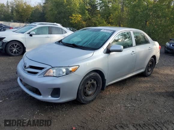 2011 Toyota Corolla S with VIN 2T1BU4EE2BC744376, listed as a Copart auction lot 81732235 with 282,576 mi miles and Clean title. Bid and sale history available at DreamBid. Image 1.