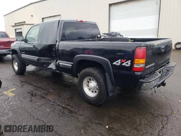 2002 Chevrolet Silverado 1500HD LT с VIN 1GCGK13U52F196739, выставлен на аукционе Copart как лот 76133694 с пробегом 208 404 миль миль и Списание • Salvage title. История ставок и продаж доступна на DreamBid. Изображение 2.