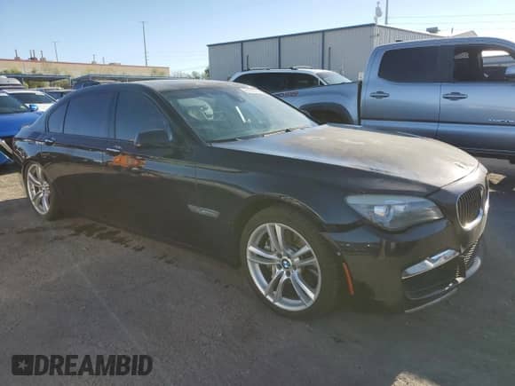 2010 BMW 7 Series 750Li с VIN WBAKB8C58ACY63943, выставлен на аукционе Copart как лот 45208745 с пробегом 112 531 миль миль и Списание • Salvage title. История ставок и продаж доступна на DreamBid. Изображение 4.