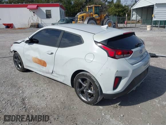 2019 Hyundai Veloster 2.0 с VIN KMHTG6AF6KU017262, выставлен на аукционе IAAI как лот 41416567 с пробегом 121 489 миль миль и . История ставок и продаж доступна на DreamBid. Изображение 3.