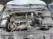 2007 Volvo S60 2.5L Turbo с VIN YV1RH592472623955, выставлен на аукционе Copart как лот 82886134 с пробегом 215 204 миль миль и Списание • Salvage title. История ставок и продаж доступна на DreamBid. Изображение 13.