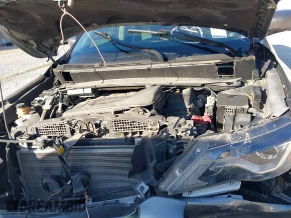 2018 Nissan Pathfinder S with VIN 5N1DR2MNXJC665900, listed as a IAAI auction lot 41496498 with 112,263 mi miles and . Bid and sale history available at DreamBid. Image 10.