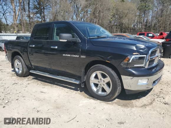 2011 Ram 1500 SLT z VIN 1D7RB1CTXBS671119, wystawiony jako Copart lot #50238635 z przebiegiem 247 533 mil mil oraz Szkoda całkowita • Salvage title. Historia ofert i sprzedaży dostępna na DreamBid. Obrazek 4.