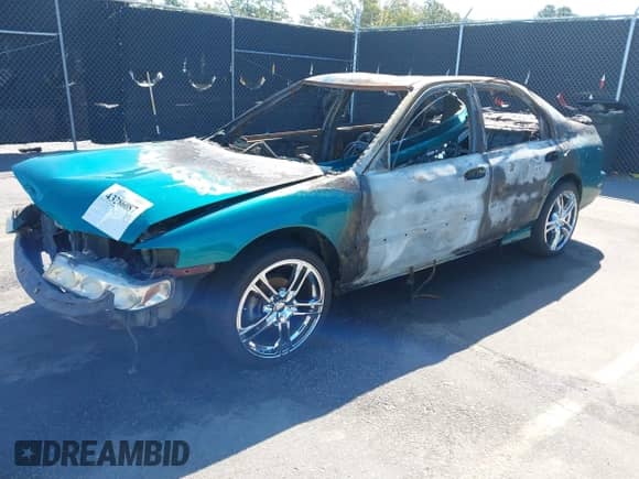 1997 Honda Accord LX with VIN 1HGCD5637VA126634, listed as a IAAI auction lot 43286087 with Not provided miles and . Bid and sale history available at DreamBid. Image 2.