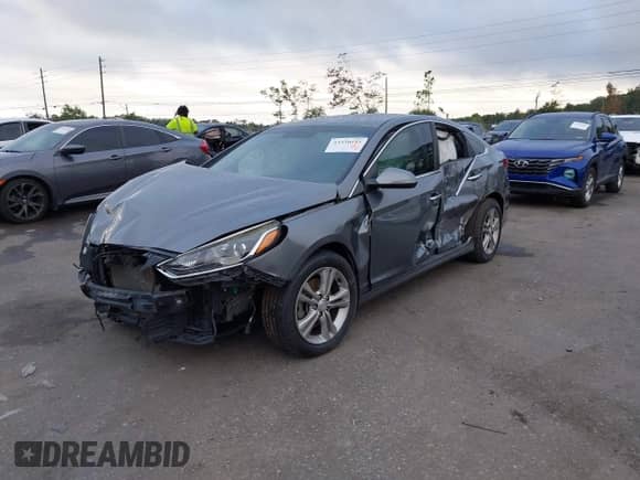 2018 Hyundai Sonata Sport with VIN 5NPE34AF1JH721360, listed as a IAAI auction lot 43330551 with 201,685 mi miles and . Bid and sale history available at DreamBid. Image 17.