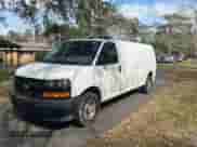 2020 Chevrolet Express Cargo with VIN 1GCWGBFP4L1136829, listed as a Copart auction lot 43995485 with 107,384 mi miles and Clean title. Bid and sale history available at DreamBid. Image 2.