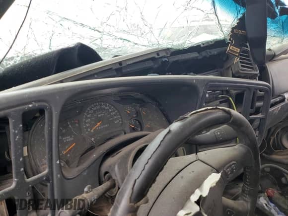 2006 Chevrolet Silverado 3500 SRW Wrk Trk с VIN 1GCHK33D36F199855, выставлен на аукционе Copart как лот 63666395 с пробегом Не указан миль и Списание • Salvage title. История ставок и продаж доступна на DreamBid. Изображение 9.