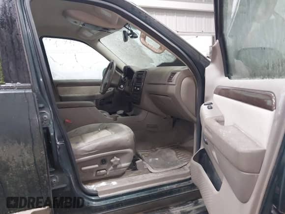 2003 Ford Explorer Eddie Bauer with VIN 1FMZU74E83UC42683, listed as a IAAI auction lot 41462453 with Not provided miles and . Bid and sale history available at DreamBid. Image 5.