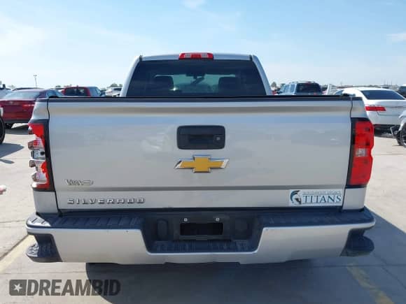 2017 Chevrolet Silverado 1500 Custom с VIN 1GCRCPEH6HZ367918, выставлен на аукционе IAAI как лот 42257373 с пробегом 117 010 миль миль и . История ставок и продаж доступна на DreamBid. Изображение 16.