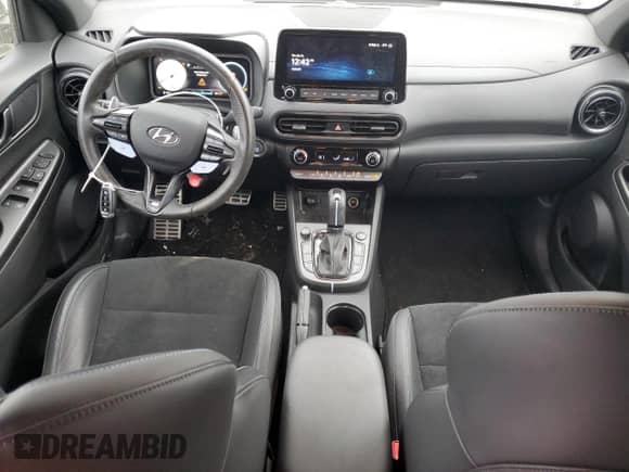 2023 Hyundai Kona с VIN KM8KH3AC3PU006126, выставлен на аукционе Copart как лот 88418605 с пробегом 14 834 миль миль и Списание • Salvage title. История ставок и продаж доступна на DreamBid. Изображение 8.