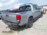 2019 Toyota Tacoma TRD Off Road с VIN 3TMCZ5AN0KM213069, выставлен на аукционе IAAI как лот 42864612 с пробегом 121 234 миль миль и . История ставок и продаж доступна на DreamBid. Изображение 4.