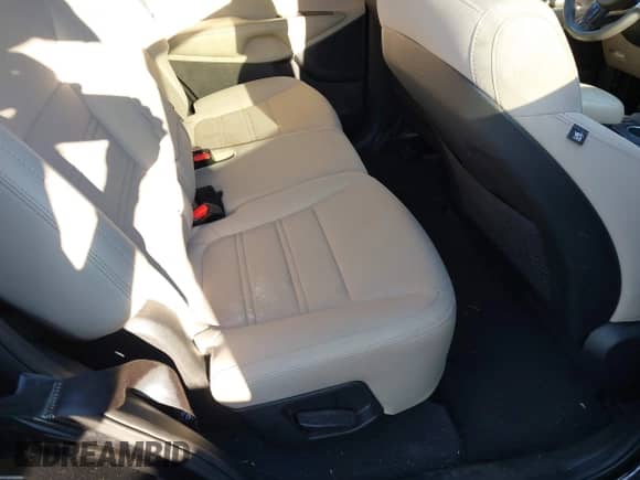 2017 Kia Sorento LX с VIN 5XYPGDA53HG223778, выставлен на аукционе IAAI как лот 43037009 с пробегом 243 909 миль миль и . История ставок и продаж доступна на DreamBid. Изображение 8.