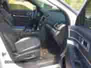 2017 Ford Explorer Limited z VIN 1FM5K8F87HGE34054, wystawiony jako IAAI lot #43307306 z przebiegiem 64 044 mil mil oraz . Historia ofert i sprzedaży dostępna na DreamBid. Obrazek 5.