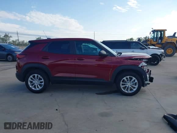 2024 Chevrolet TrailBlazer LS with VIN KL79MMS23RB142892, listed as a IAAI auction lot 40777333 with 5,812 mi miles and . Bid and sale history available at DreamBid. Image 13.