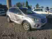 2017 Ford Escape Titanium с VIN 1FMCU9J95HUB15003, выставлен на аукционе Copart как лот 82303015 с пробегом 102 393 миль миль и Чистый • Clean title. История ставок и продаж доступна на DreamBid. Изображение 4.