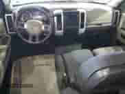 2011 Ram 1500 SLT z VIN 1D7RV1GT1BS689977, wystawiony jako Copart lot #71823475 z przebiegiem 121 087 mil mil oraz Szkoda całkowita • Salvage title. Historia ofert i sprzedaży dostępna na DreamBid. Obrazek 8.