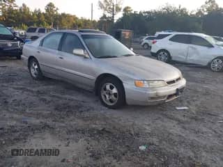 1997 Honda Accord Special Edition with VIN 1HGCD5607VA268097, listed as a IAAI auction lot 43283281 with 259,279 mi miles and . Bid and sale history available at DreamBid. Image 1.