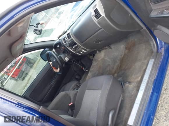 2011 Chevrolet Colorado 1LT z VIN 1GCHTCFE5B8124302, wystawiony jako IAAI lot #42494908 z przebiegiem 121 194 mil mil oraz . Historia ofert i sprzedaży dostępna na DreamBid. Obrazek 5.