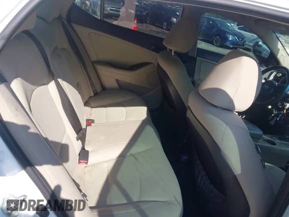 2014 Kia Optima LX с VIN 5XXGM4A74EG322538, выставлен на аукционе IAAI как лот 43146577 с пробегом 154 074 миль миль и . История ставок и продаж доступна на DreamBid. Изображение 8.