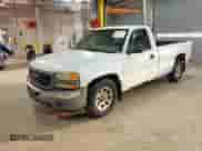 2005 GMC Sierra 1500 Work Truck z VIN 1GTEC14XX5Z120398, wystawiony jako IAAI lot #41889905 z przebiegiem 201 414 mil mil oraz . Historia ofert i sprzedaży dostępna na DreamBid. Obrazek 2.