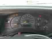 2000 Chevrolet Silverado 1500 LS z VIN 1GCEK19T8YE140105, wystawiony jako Copart lot #66951425 z przebiegiem Nie podano mil oraz Czysty tytuł • Clean title. Historia ofert i sprzedaży dostępna na DreamBid. Obrazek 9.