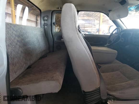 1998 Dodge 1500 с VIN 1B7HF13Y7WJ203611, выставлен на аукционе Copart как лот 84035725 с пробегом 205 861 миль миль и Чистый • Clean title. История ставок и продаж доступна на DreamBid. Изображение 10.