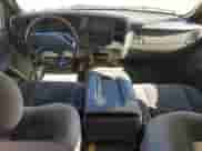 2005 GMC Sierra 1500 SLT z VIN 2GTEC13T251131726, wystawiony jako Copart lot #52334705 z przebiegiem 109 319 mil mil oraz Szkoda całkowita • Salvage title. Historia ofert i sprzedaży dostępna na DreamBid. Obrazek 8.