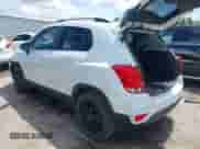 2021 Chevrolet Trax LT z VIN KL7CJLSB7MB360173, wystawiony jako IAAI lot #42123356 z przebiegiem 106 102 mil mil oraz . Historia ofert i sprzedaży dostępna na DreamBid. Obrazek 3.