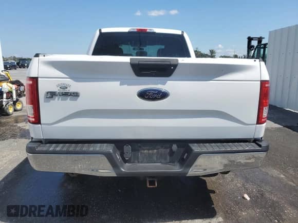 2017 Ford F-150 XL with VIN 1FTEX1CG8HKD83962, listed as a Copart auction lot 81594065 with 198,017 mi miles and Clean title. Bid and sale history available at DreamBid. Image 6.