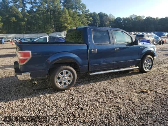 2013 Ford F-150 XL z VIN 1FTEW1CM4DFA26158, wystawiony jako Copart lot #85335305 z przebiegiem 300 630 mil mil oraz Czysty tytuł • Clean title. Historia ofert i sprzedaży dostępna na DreamBid. Obrazek 3.