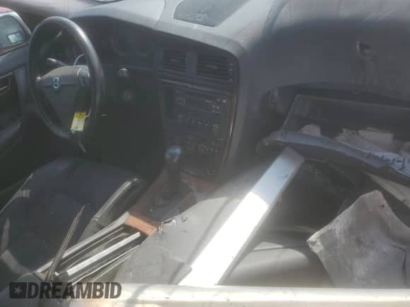 2005 Volvo S60 с VIN YV1RS592852480944, выставлен на аукционе Copart как лот 69395575 с пробегом 210 498 миль миль и Чистый • Clean title. История ставок и продаж доступна на DreamBid. Изображение 8.