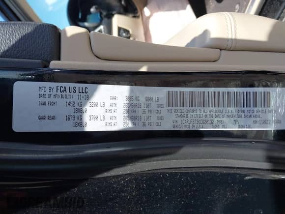2019 Jeep Grand Cherokee Limited X с VIN 1C4RJFBT3KC620132, выставлен на аукционе IAAI как лот 41973451 с пробегом 83 946 миль миль и . История ставок и продаж доступна на DreamBid. Изображение 9.