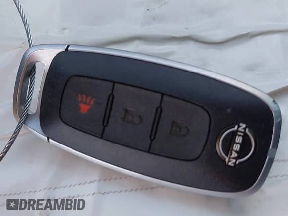 2025 Nissan Kicks S with VIN 3N8AP6BAXSL307579, listed as a IAAI auction lot 43293482 with 2,471 mi miles and . Bid and sale history available at DreamBid. Image 11.