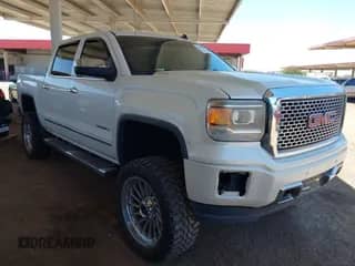 2014 GMC Sierra 1500 Denali z VIN 3GTU2WEJ7EG517279, wystawiony jako IAAI lot #42556400 z przebiegiem 109 879 mil mil oraz . Historia ofert i sprzedaży dostępna na DreamBid. Obrazek 1.