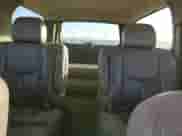 2006 Chevrolet Suburban LT z VIN 3GNGC26U66G132011, wystawiony jako Copart lot #84017714 z przebiegiem Nie podano mil oraz Czysty tytuł • Clean title. Historia ofert i sprzedaży dostępna na DreamBid. Obrazek 10.