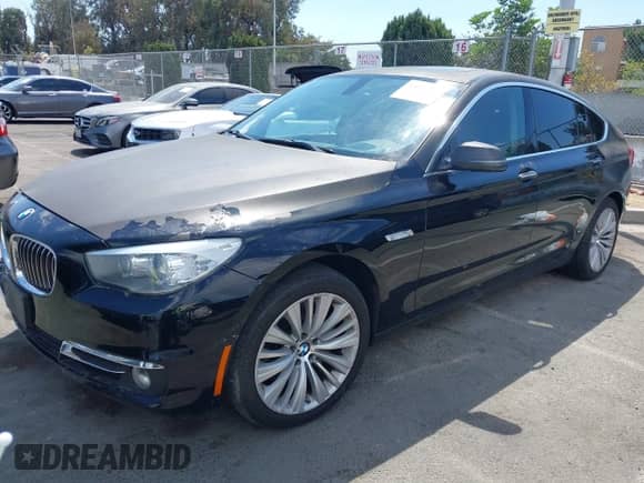 2015 BMW 5 Series 535i Gran Turismo с VIN WBA5M2C57FGH99126, выставлен на аукционе IAAI как лот 43056276 с пробегом 157 873 миль миль и . История ставок и продаж доступна на DreamBid. Изображение 2.
