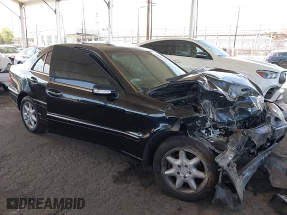 2004 Mercedes-Benz C 320 with VIN WDBRF64JX4F522423, listed as a IAAI auction lot 42287731 with Not provided miles and . Bid and sale history available at DreamBid. Image 1.